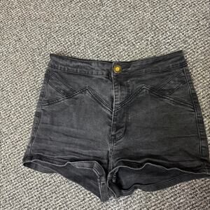 Kendall & Kylie Black High Rise Denim Shorts  Size 7 – Y2K / Festival Style